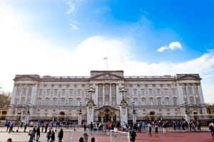 sights-at-buckingham-palace-london (16)