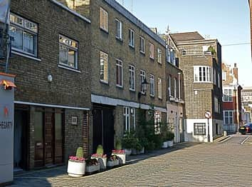 home-of-christine-keeler-wimpole-mews-london