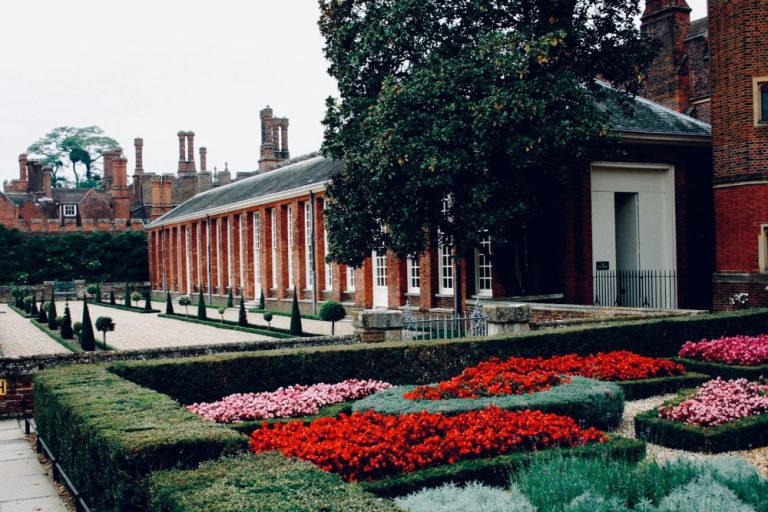 hampton-court-palace-gardens